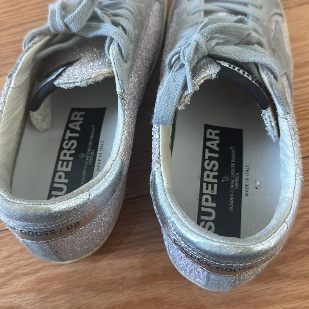 Golden Goose Sneakers
Pink glitter - Picture 2 of 6